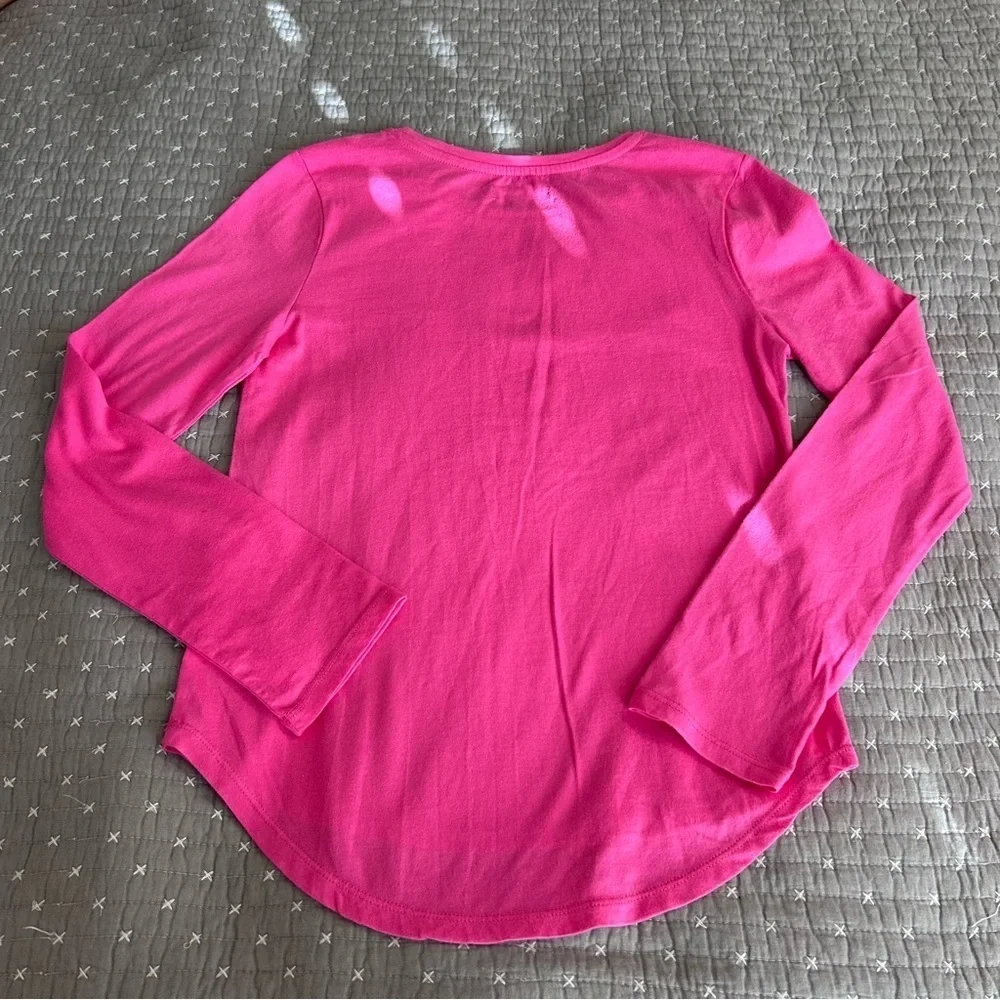 GAP vibrant pink